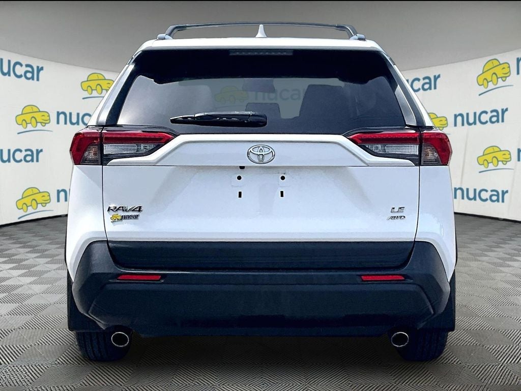 2021 Toyota RAV4 LE