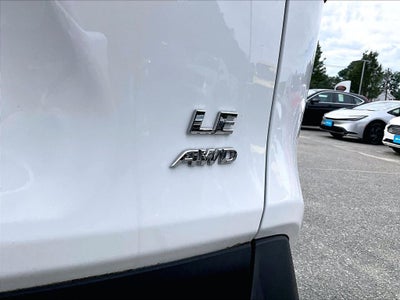 2024 Toyota RAV4 LE