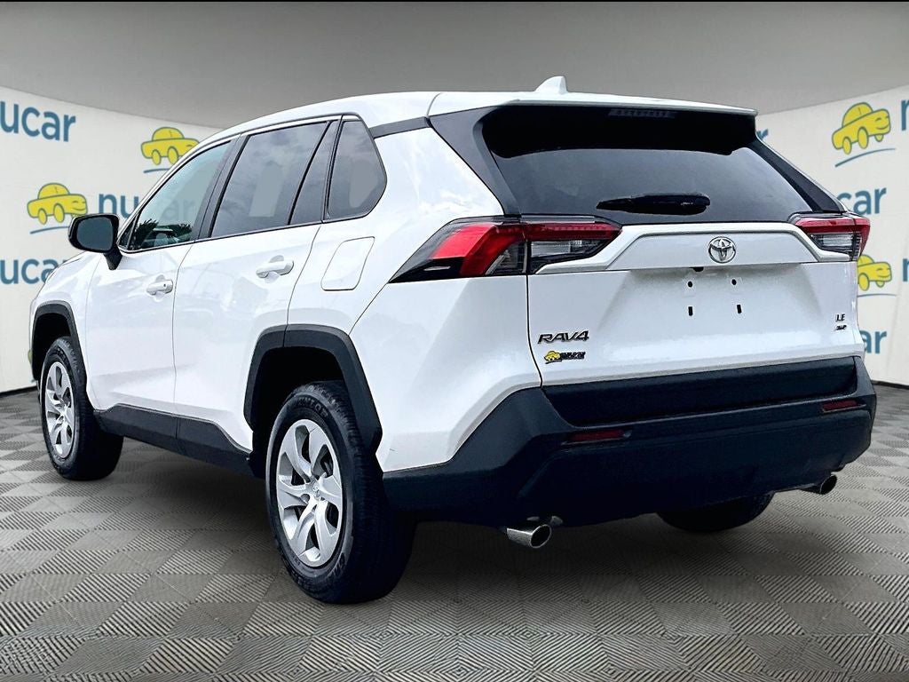 2024 Toyota RAV4 LE