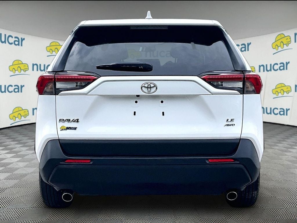 2024 Toyota RAV4 LE