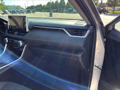 2024 Toyota RAV4 LE AWD (Natl)