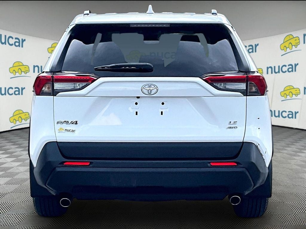 2021 Toyota RAV4 LE