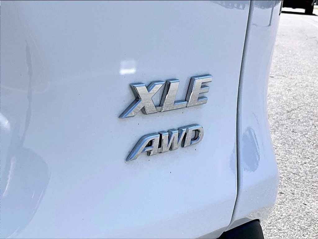 2023 Toyota RAV4 XLE