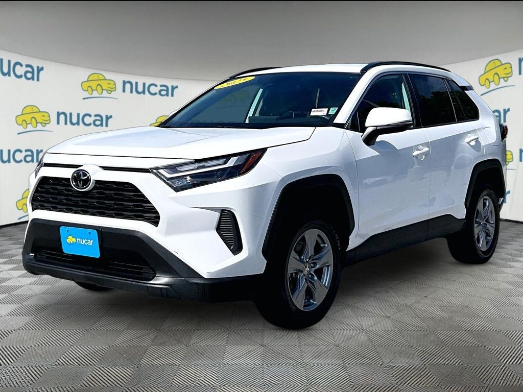 2025 Toyota RAV4 XLE