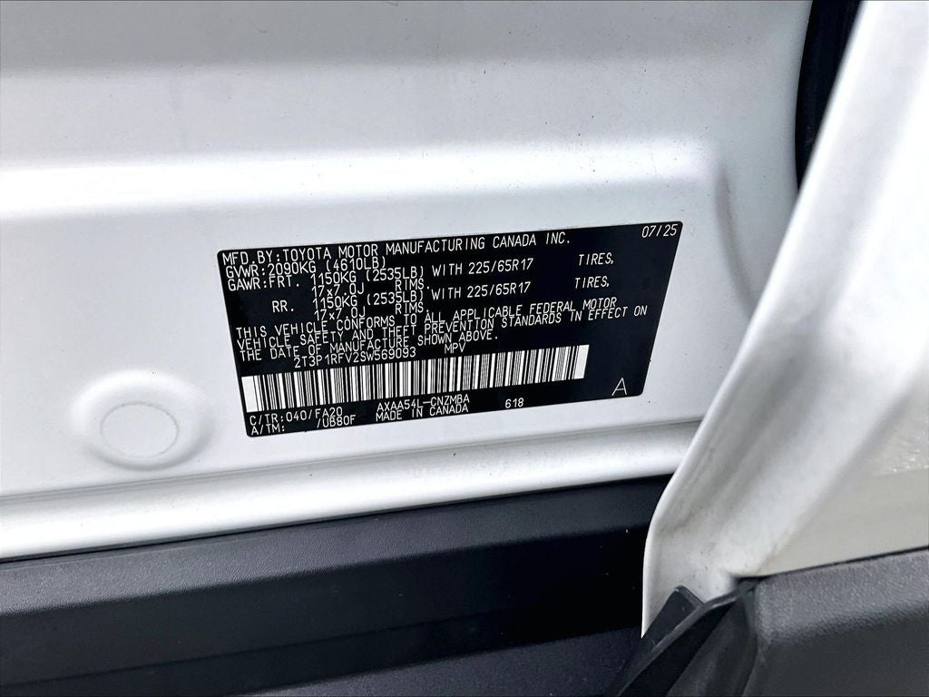 2025 Toyota RAV4 XLE