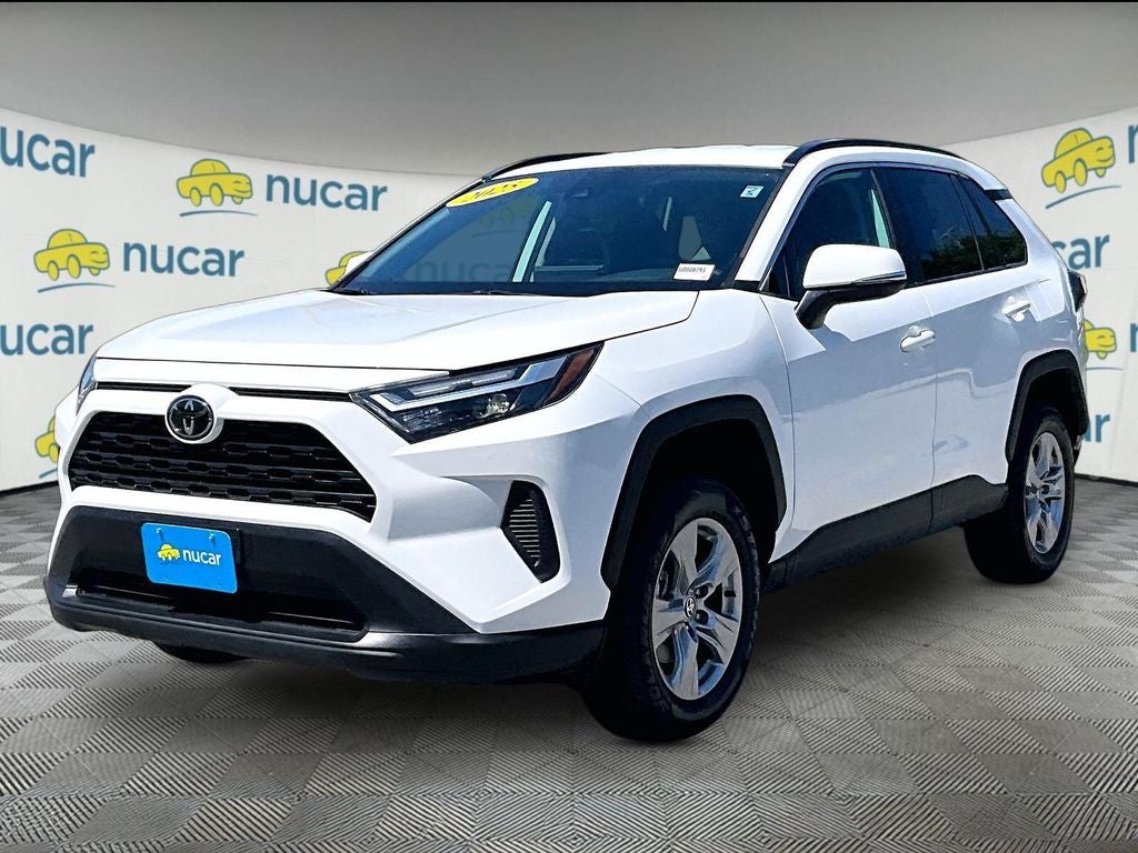 2025 Toyota RAV4 XLE