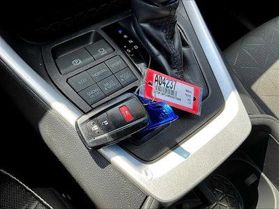 2023 Toyota RAV4 XLE AWD (Natl)