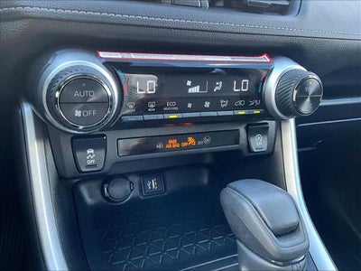 2025 Toyota RAV4 XLE AWD (Natl)