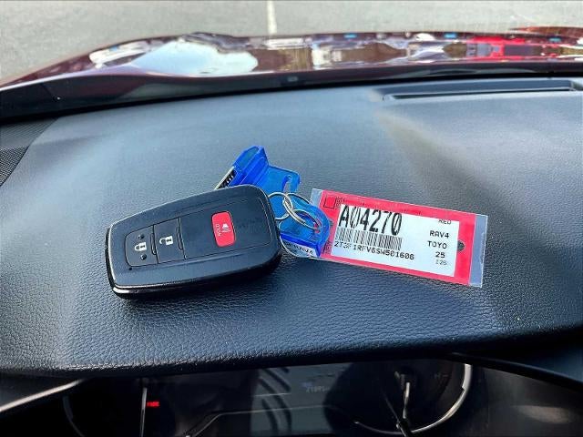 2025 Toyota RAV4 XLE AWD (Natl)