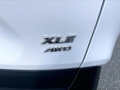 2025 Toyota RAV4 XLE