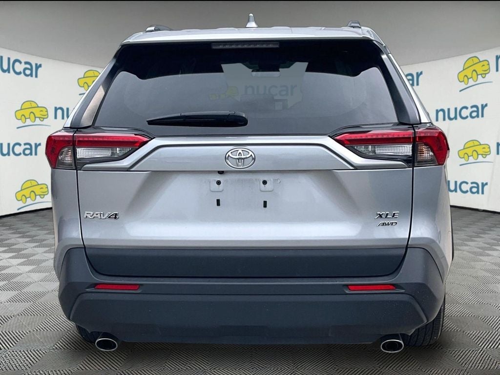 2025 Toyota RAV4 XLE