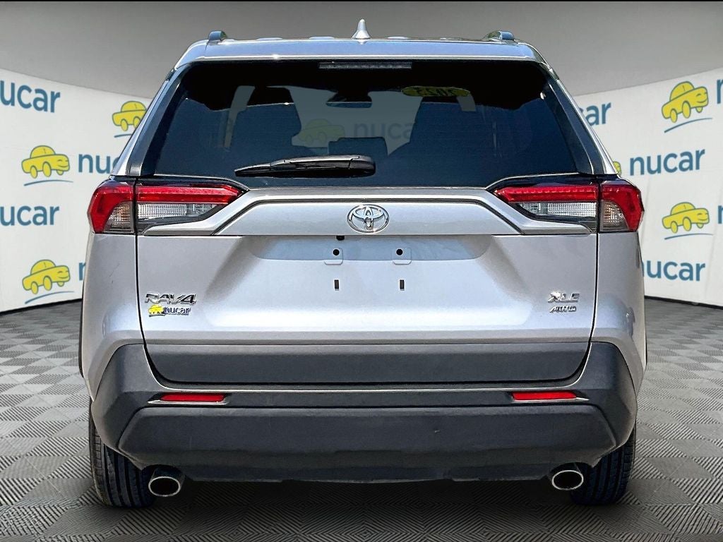 2025 Toyota RAV4 XLE