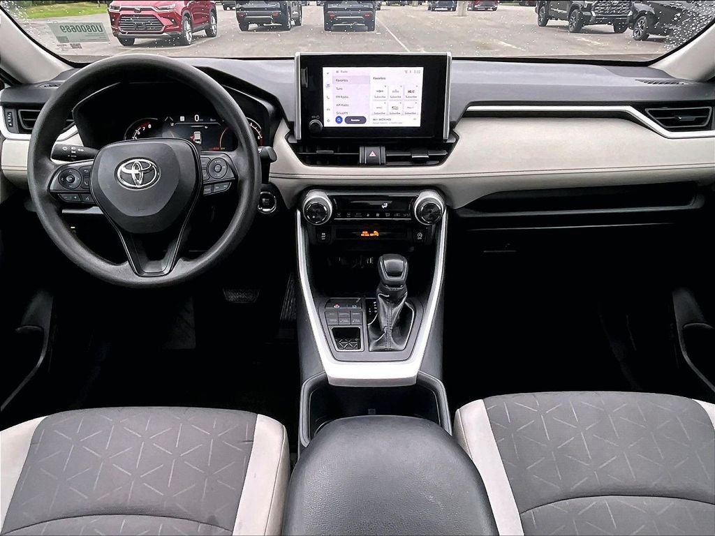 2025 Toyota RAV4 XLE