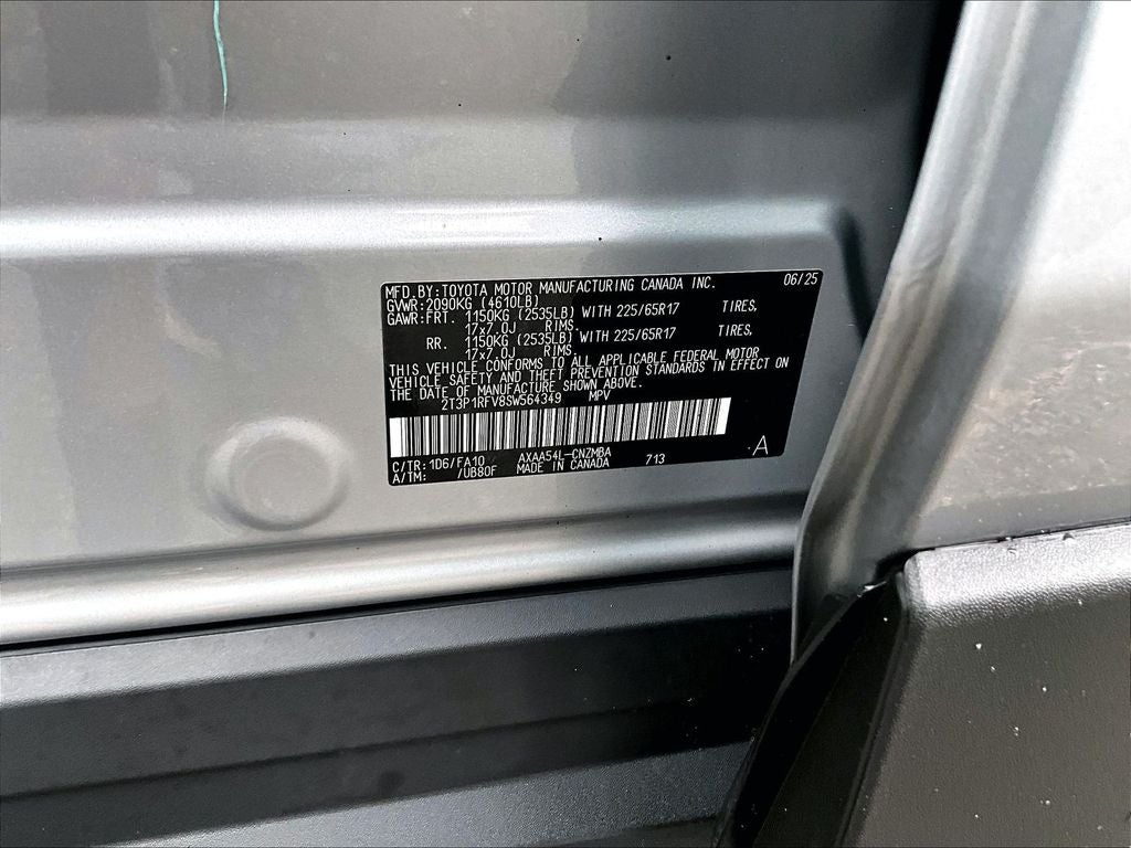 2025 Toyota RAV4 XLE