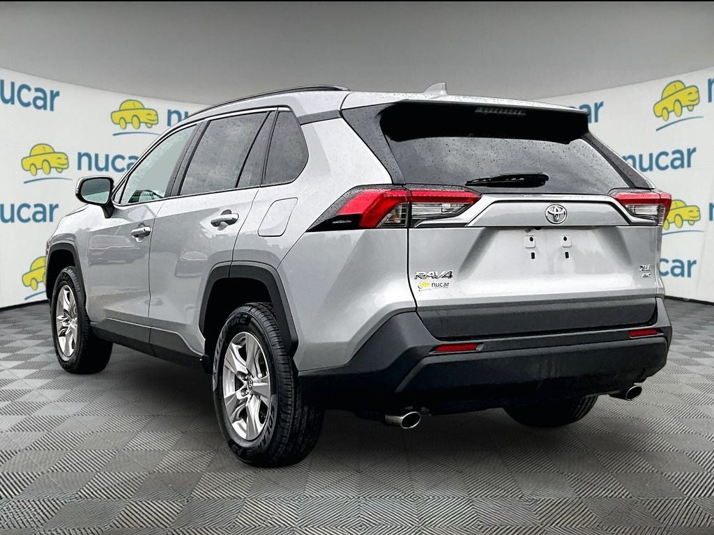 2025 Toyota RAV4 XLE