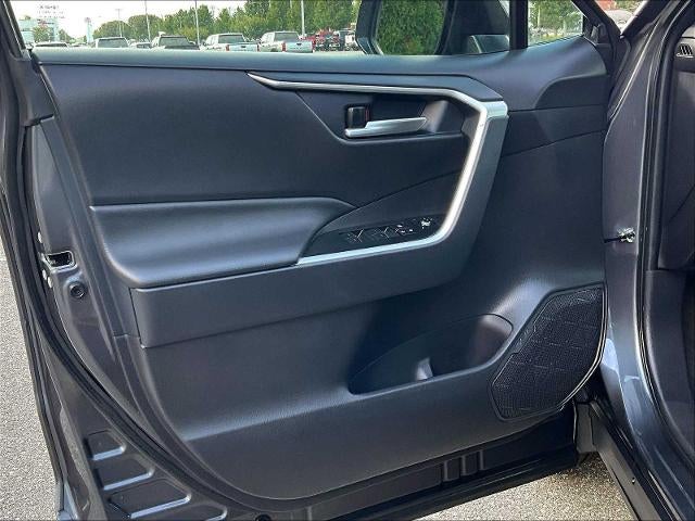 2025 Toyota RAV4 XLE AWD (Natl)