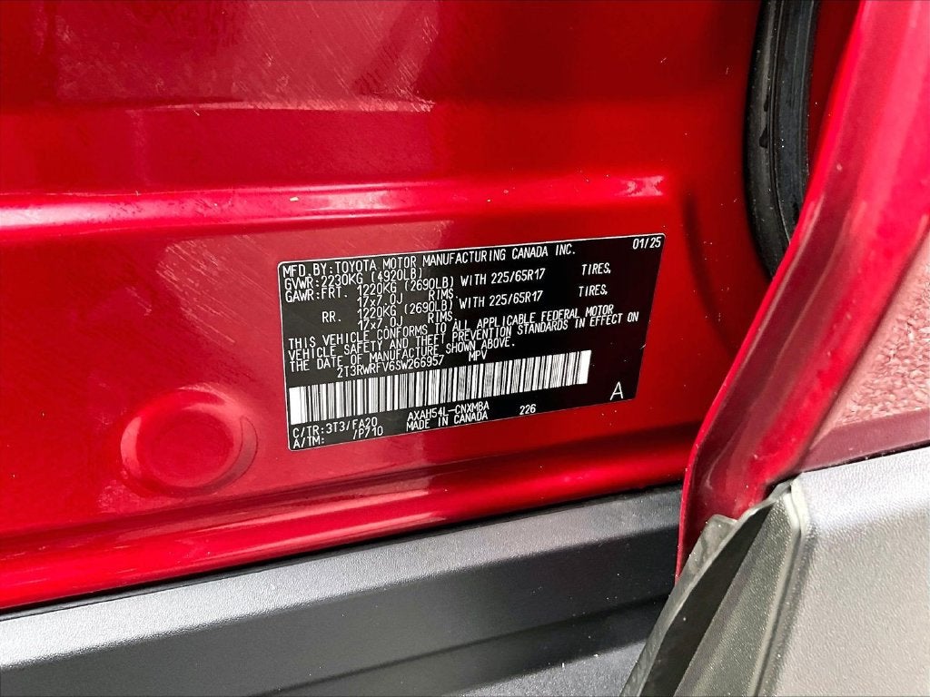 2025 Toyota RAV4 Hybrid XLE
