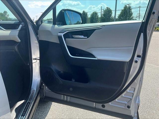 2021 Toyota RAV4 Hybrid XLE AWD (Natl)