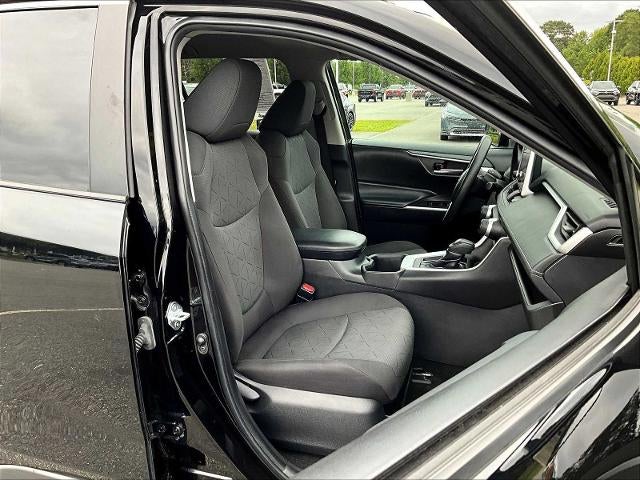 2023 Toyota RAV4 XLE FWD (GS)