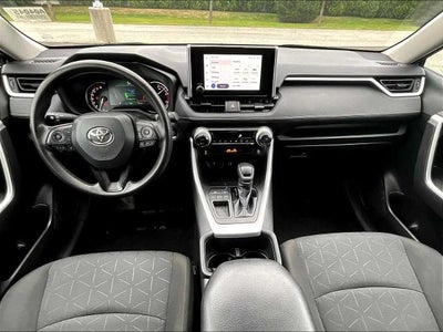 2023 Toyota RAV4 XLE FWD (GS)