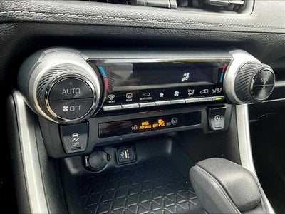 2023 Toyota RAV4 XLE FWD (GS)