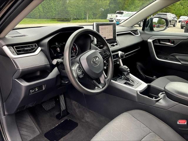 2023 Toyota RAV4 XLE FWD (GS)