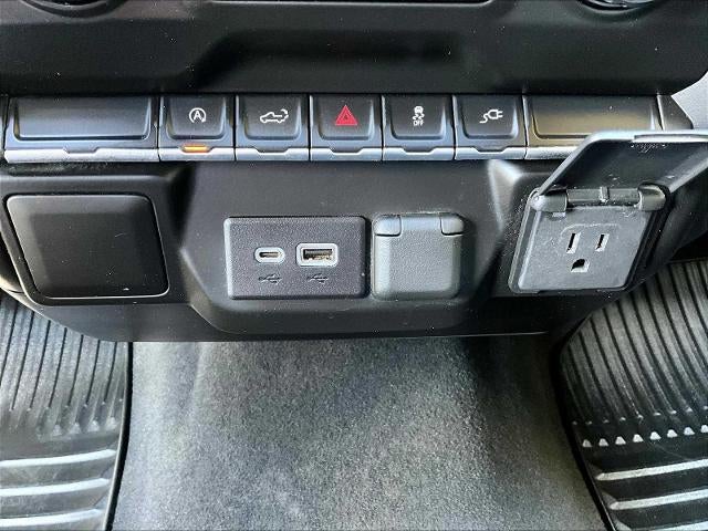 2021 Chevrolet Silverado 1500 Crew Cab Short Box 4-Wheel Drive Custom