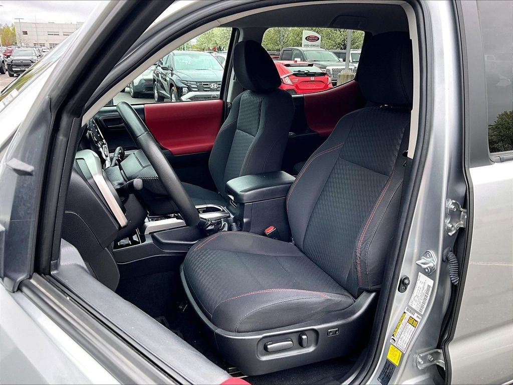2022 Toyota Tacoma SR5 V6