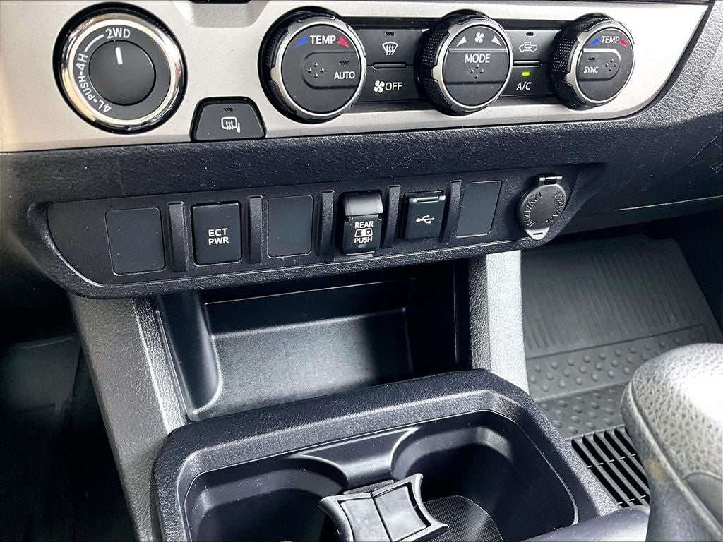2022 Toyota Tacoma SR5 V6