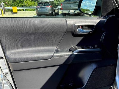 2023 Toyota Tacoma 4WD 4WD TRD Off Road Double Cab 5' Bed V6 AT (Natl)