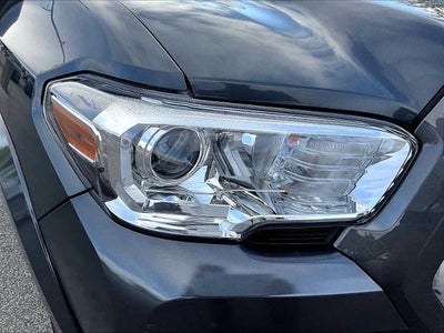 2022 Toyota Tacoma 4WD 4WD SR5 Double Cab 5' Bed V6 AT (GS)