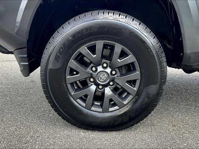 2022 Toyota Tacoma 4WD 4WD SR5 Double Cab 5' Bed V6 AT (GS)