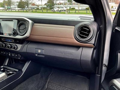 2018 Toyota Tacoma Limited Double Cab 5' Bed V6 4x4 AT (Natl)