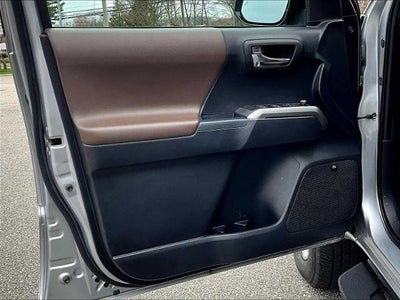 2018 Toyota Tacoma Limited Double Cab 5' Bed V6 4x4 AT (Natl)