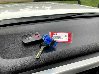 2023 Toyota Tacoma 4WD 4WD SR5 Double Cab 5' Bed V6 AT (GS)