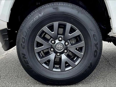 2023 Toyota Tacoma 4WD 4WD SR5 Double Cab 5' Bed V6 AT (GS)