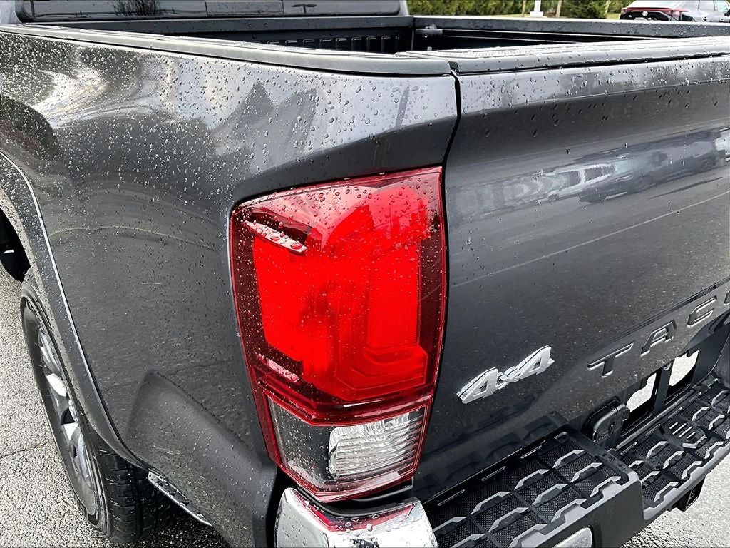 2023 Toyota Tacoma 4WD 4WD SR5 Double Cab 5' Bed V6 AT (GS)
