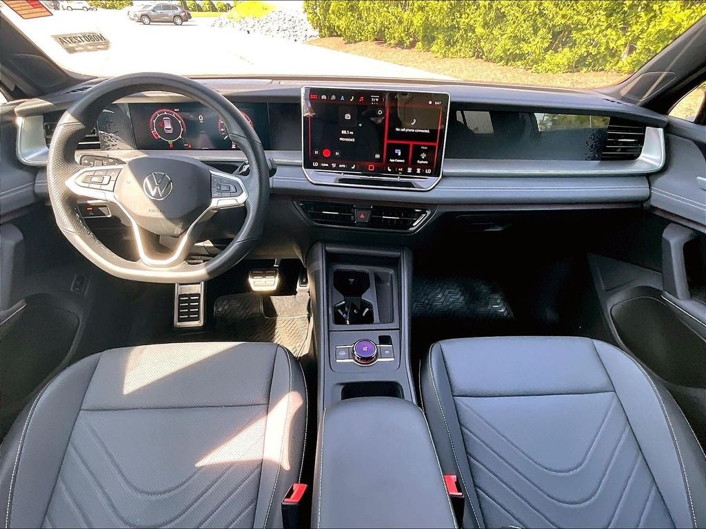 2025 Volkswagen Tiguan 2.0T SE R-Line Black