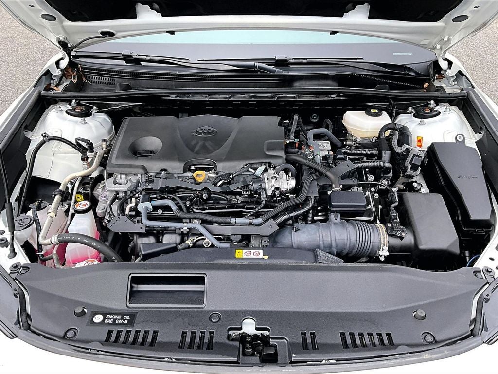 2025 Toyota Camry LE (SE)
