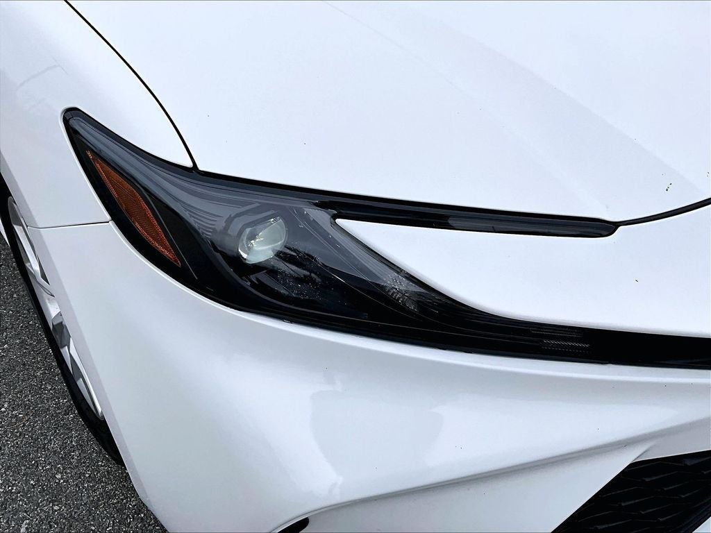 2025 Toyota Camry LE (SE)
