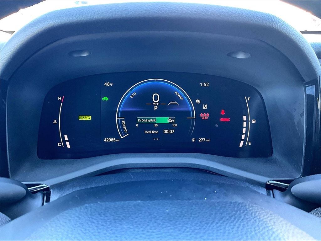 2025 Toyota Camry LE (SE)