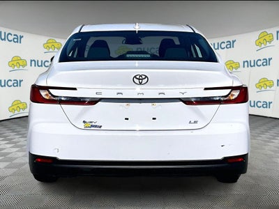 2025 Toyota Camry LE (SE)
