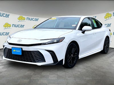 2025 Toyota Camry SE