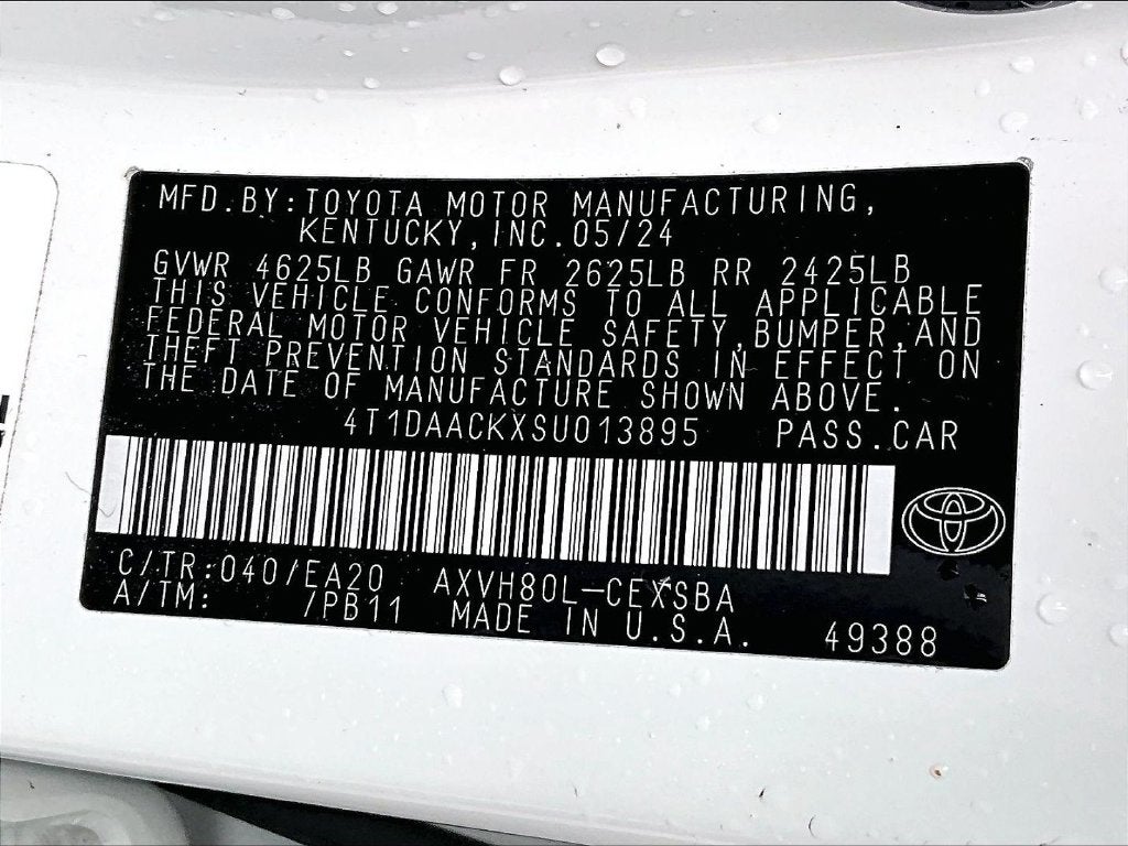 2025 Toyota Camry SE
