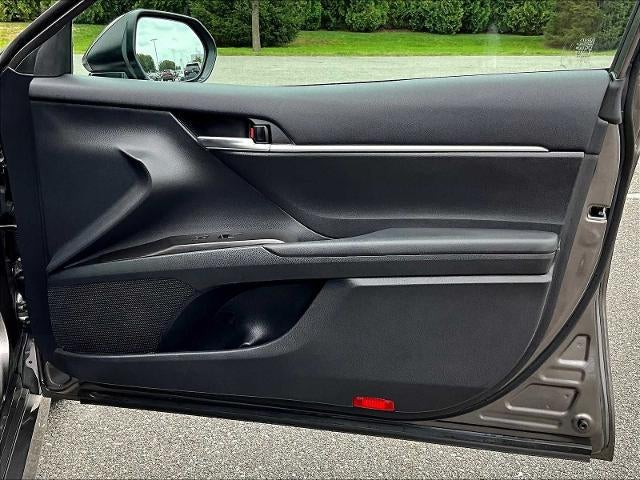 2024 Toyota Camry LE Auto (SE)