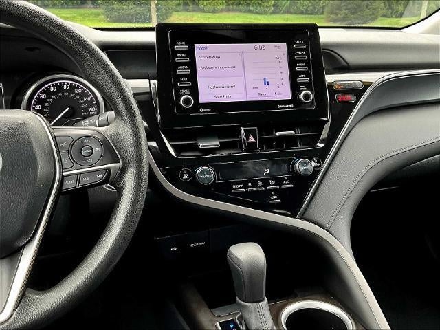 2024 Toyota Camry LE Auto (SE)