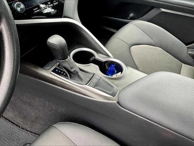 2024 Toyota Camry LE Auto (SE)