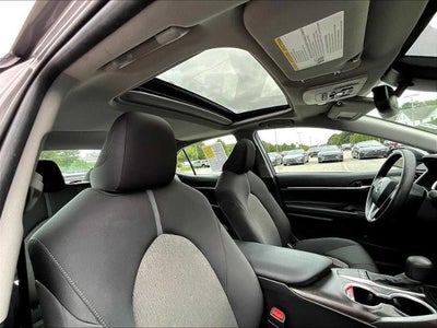 2024 Toyota Camry LE Auto (SE)