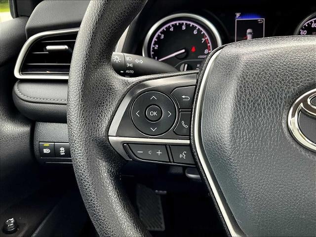 2024 Toyota Camry LE Auto (SE)