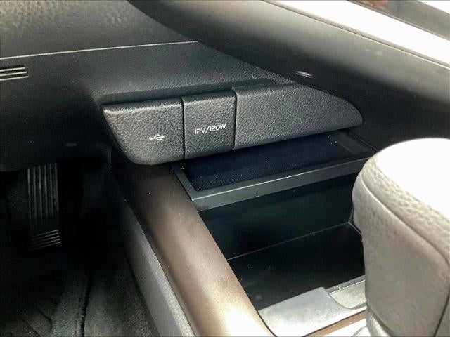 2024 Toyota Camry LE Auto (SE)